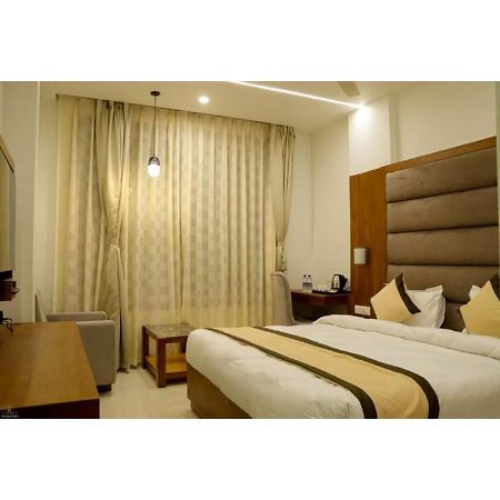 Hotel Prime Residency Chhatarpur Ngoại thất bức ảnh