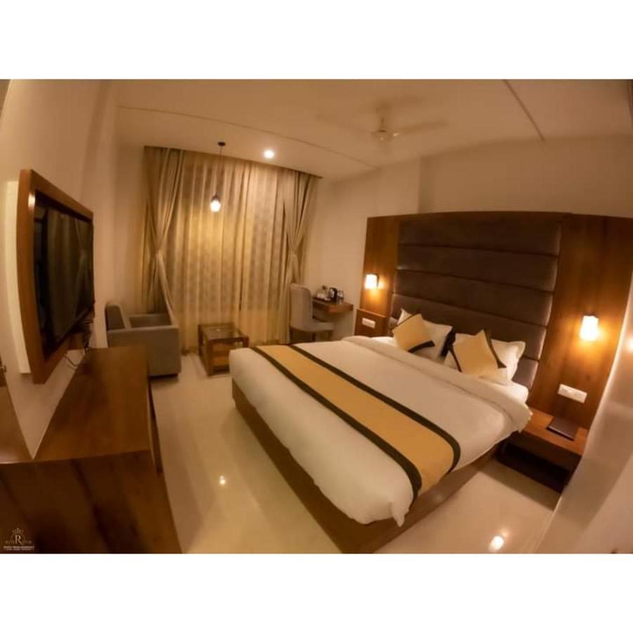 Hotel Prime Residency Chhatarpur Ngoại thất bức ảnh